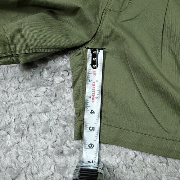 Levi's Premium Pleated Trouser Shorts High Rise Green Relaxed Women's Size 24 - Picture 9 of 11